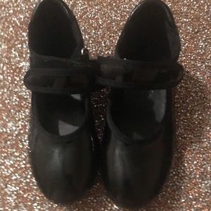 Toddlers tap shoes